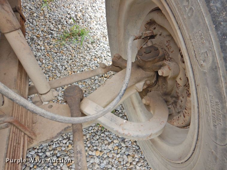 image for item DP4822 1977 GMC 6500  grain truck