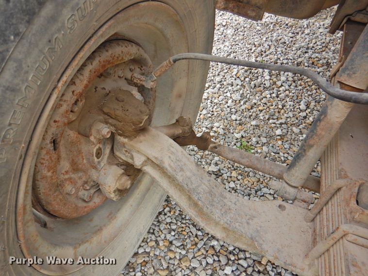 image for item DP4822 1977 GMC 6500  grain truck