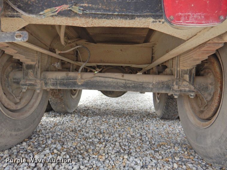 image for item DP4822 1977 GMC 6500  grain truck