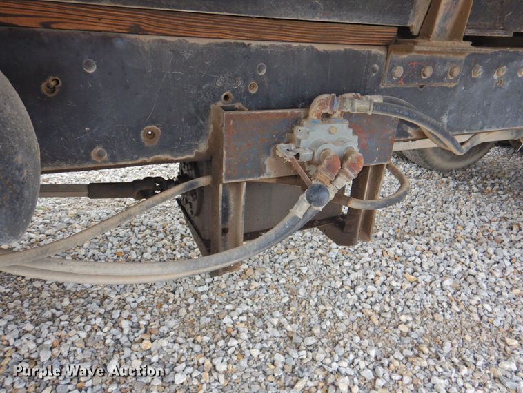 image for item DP4822 1977 GMC 6500  grain truck