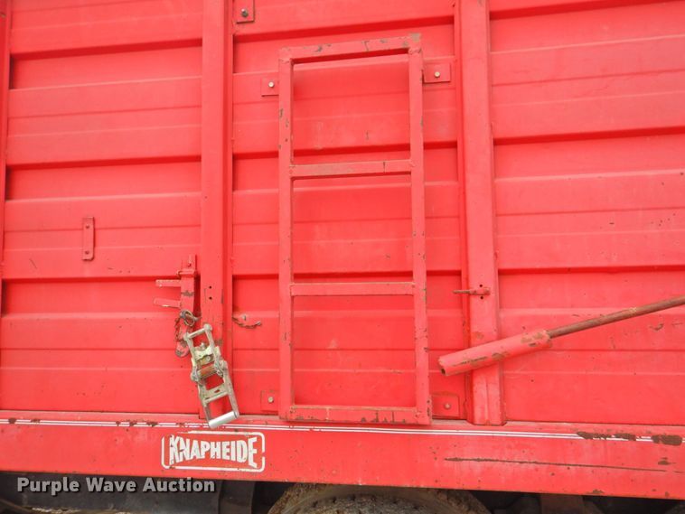 image for item DP4822 1977 GMC 6500  grain truck