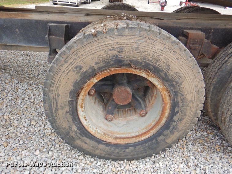 image for item DP4822 1977 GMC 6500  grain truck