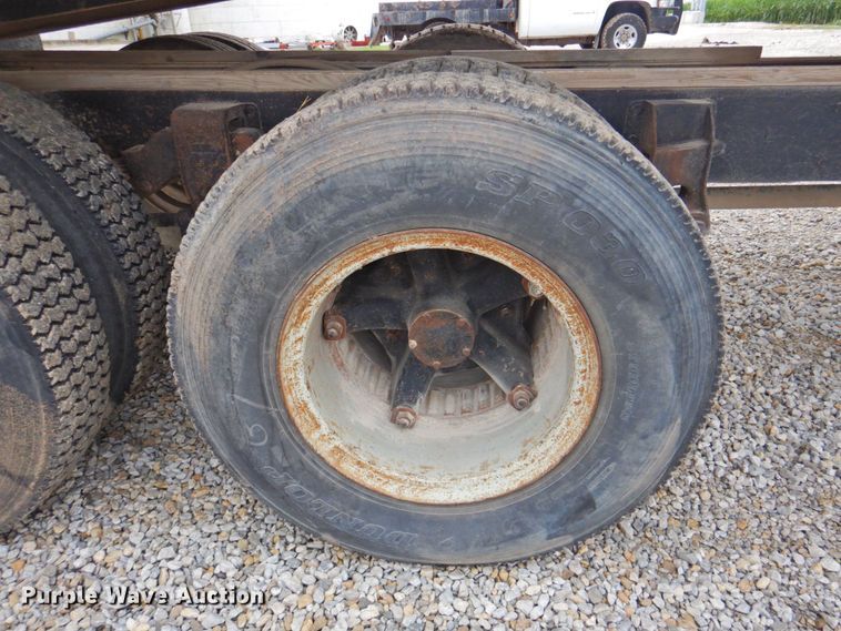 image for item DP4822 1977 GMC 6500  grain truck