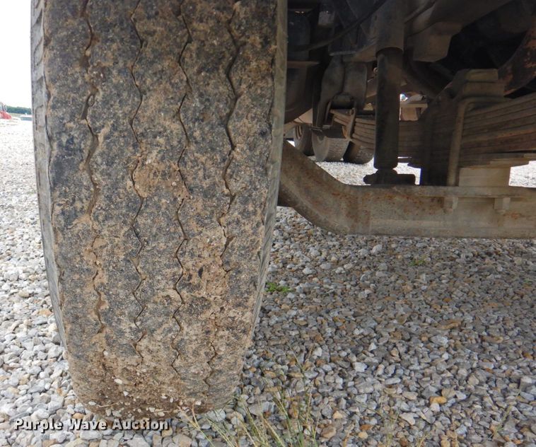 image for item DP4822 1977 GMC 6500  grain truck