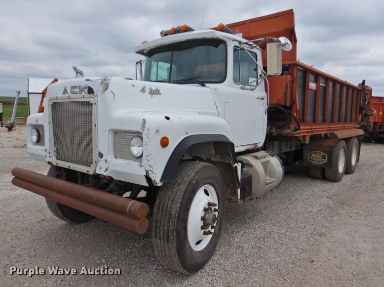 image for item DP4823 1990 Mack RD690S  manure spreader truck
