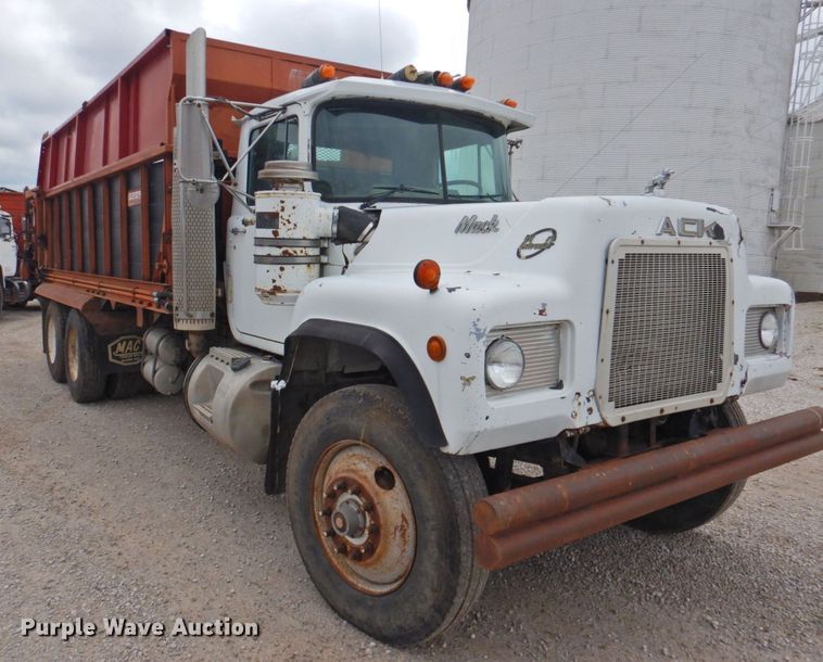 image for item DP4823 1990 Mack RD690S  manure spreader truck