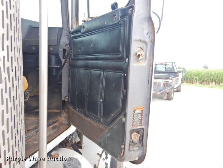 image for item DP4823 1990 Mack RD690S  manure spreader truck