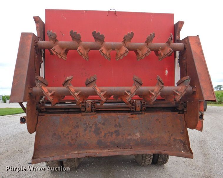 image for item DP4824 1989 Mack RD688SX  manure spreader truck