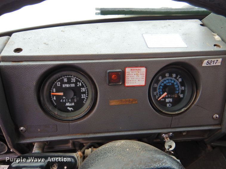 image for item DP4824 1989 Mack RD688SX  manure spreader truck