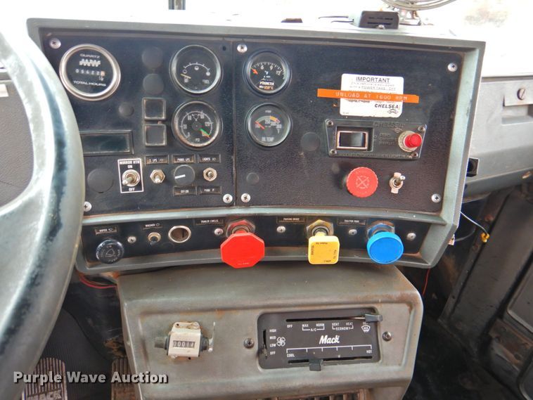 image for item DP4824 1989 Mack RD688SX  manure spreader truck