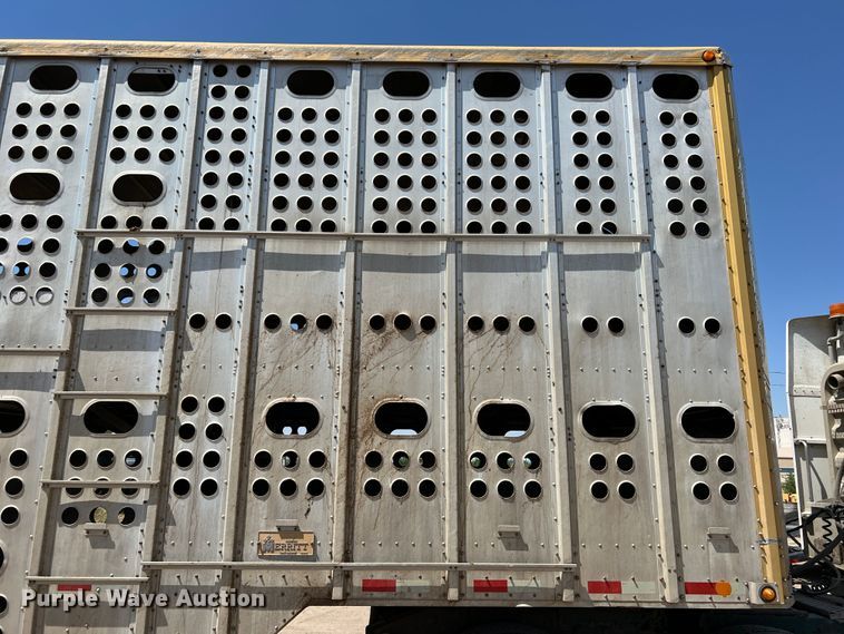 image for item DR1368 2005 Merritt  livestock trailer