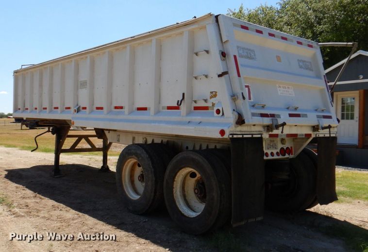 image for item DR1956 1995 Mate  end dump trailer