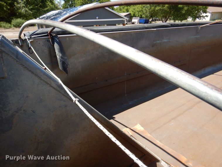 image for item DR1956 1995 Mate  end dump trailer