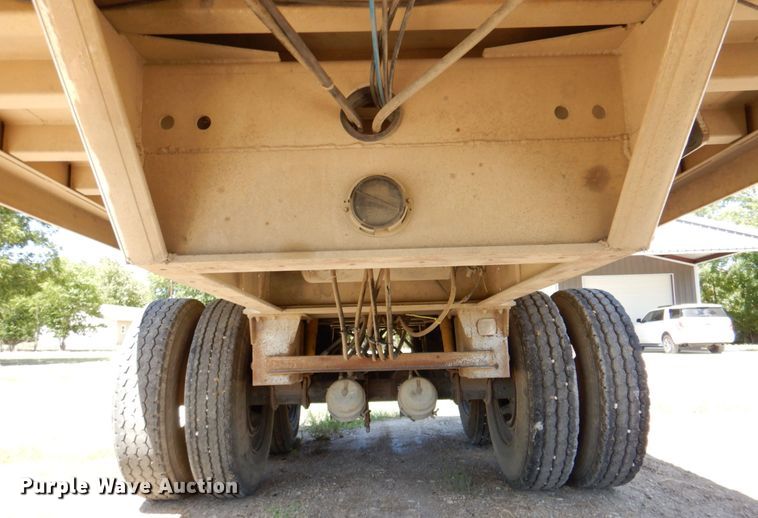 image for item DR1956 1995 Mate  end dump trailer