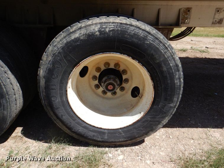 image for item DR1956 1995 Mate  end dump trailer