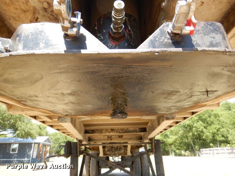 image for item DR1957 1996 Mate  end dump trailer