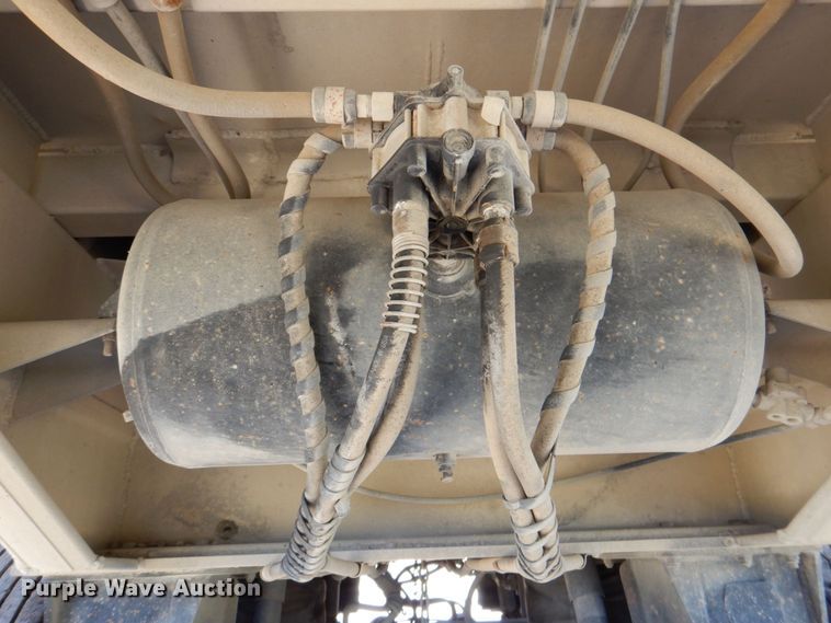 image for item DR1957 1996 Mate  end dump trailer