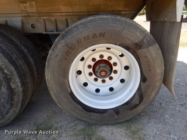 image for item DR1957 1996 Mate  end dump trailer