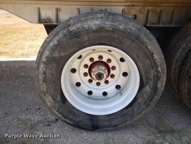 image for item DR1957 1996 Mate  end dump trailer