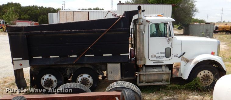 image for item DR1989 1994 Freightliner FLD120  dump truck