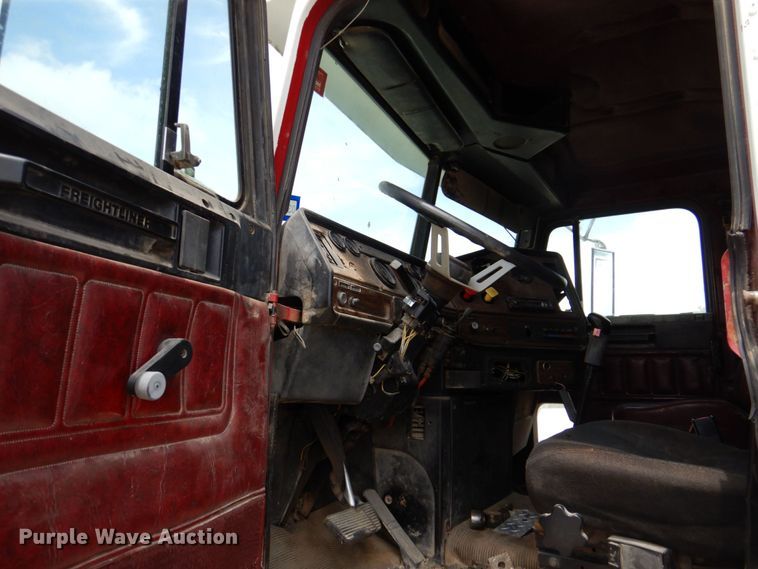 image for item DR1989 1994 Freightliner FLD120  dump truck