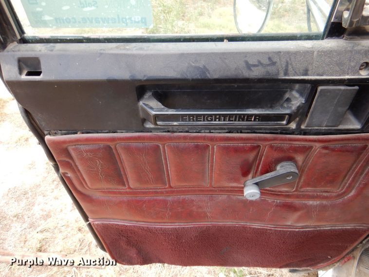 image for item DR1989 1994 Freightliner FLD120  dump truck