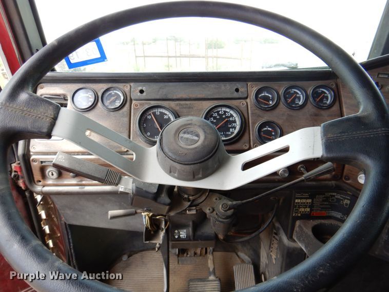 image for item DR1989 1994 Freightliner FLD120  dump truck