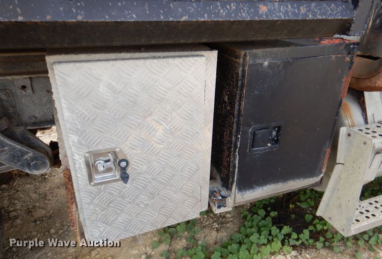 image for item DR1989 1994 Freightliner FLD120  dump truck