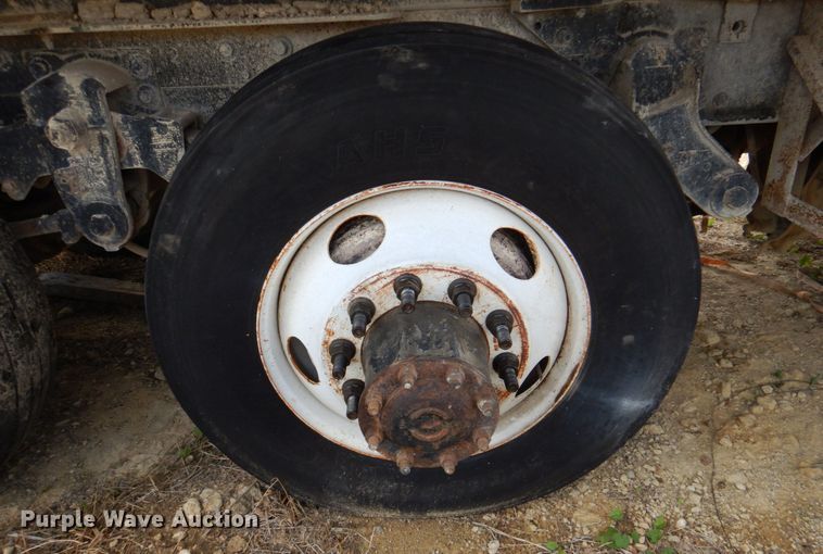 image for item DR1989 1994 Freightliner FLD120  dump truck