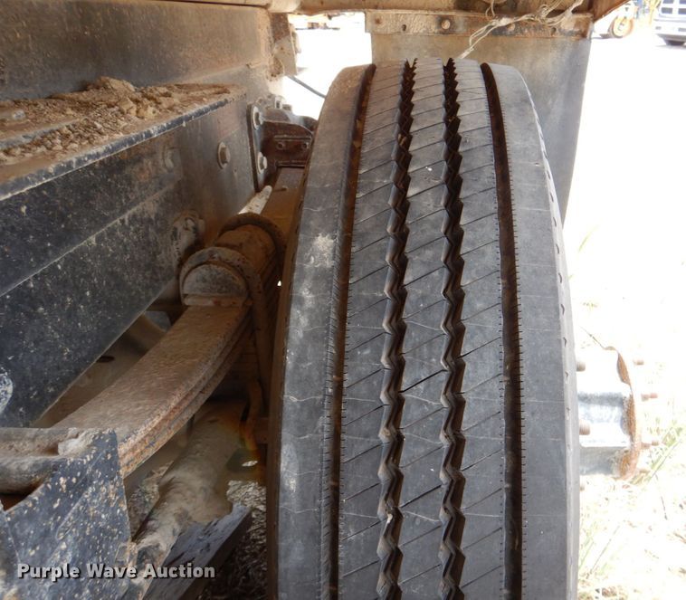 image for item DR1989 1994 Freightliner FLD120  dump truck