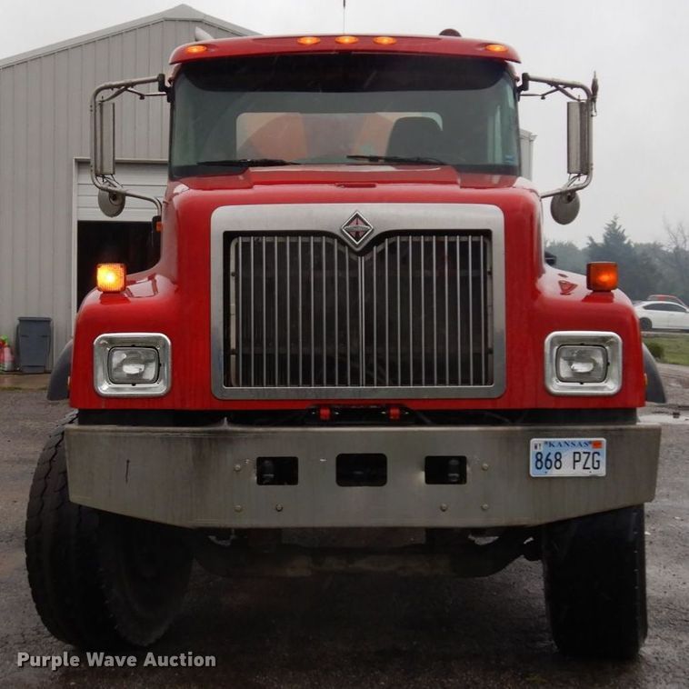 image for item DS1344 2004 International 5500i  ready mix truck