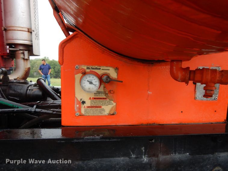 image for item DS1344 2004 International 5500i  ready mix truck