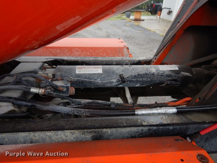 image for item DS1344 2004 International 5500i  ready mix truck