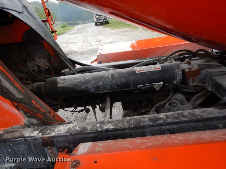 image for item DS1344 2004 International 5500i  ready mix truck