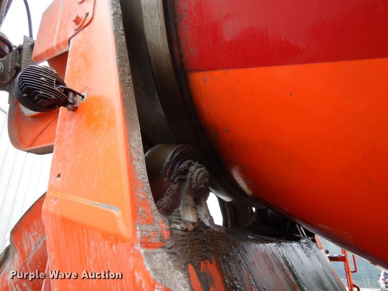 image for item DS1344 2004 International 5500i  ready mix truck