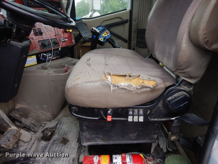 image for item DS1344 2004 International 5500i  ready mix truck