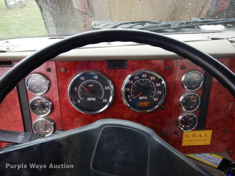 image for item DS1344 2004 International 5500i  ready mix truck