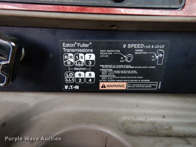 image for item DS1344 2004 International 5500i  ready mix truck