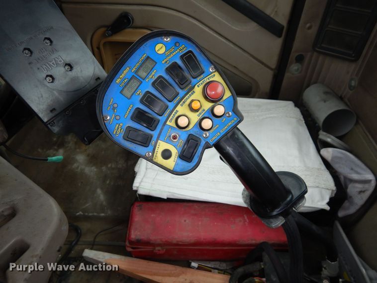 image for item DS1344 2004 International 5500i  ready mix truck