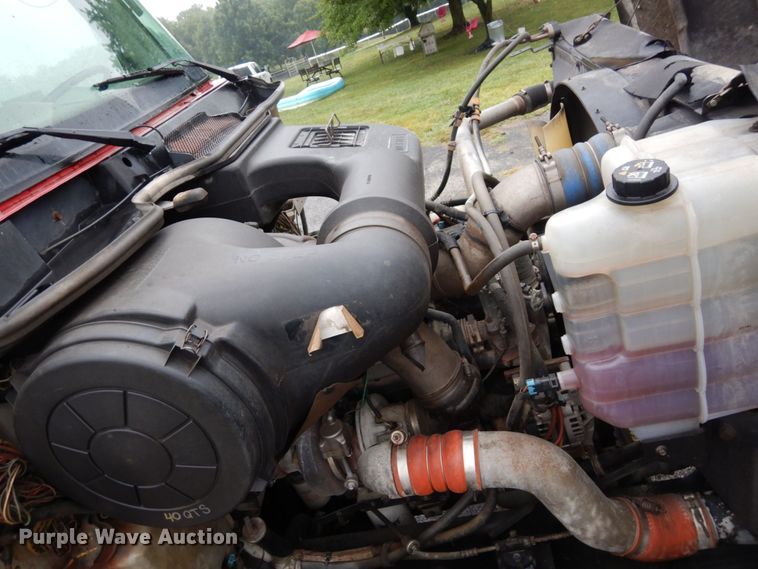 image for item DS1344 2004 International 5500i  ready mix truck