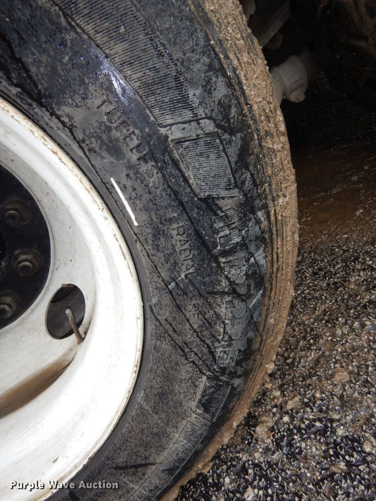 image for item DS1344 2004 International 5500i  ready mix truck