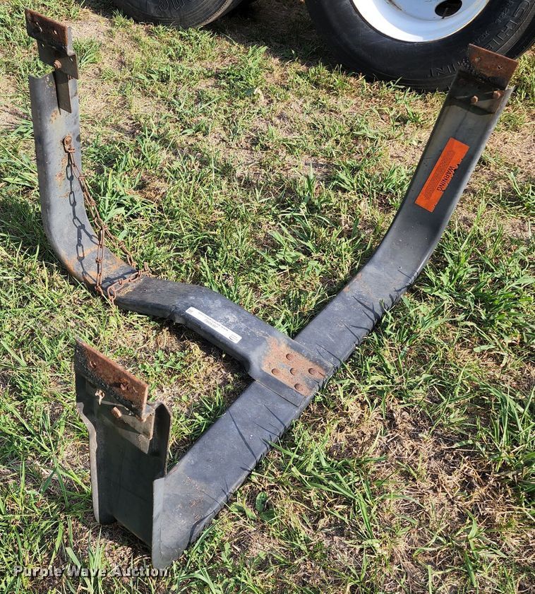 Trailer spare tire holder in Sedalia, MO Item JB9082 sold Purple Wave