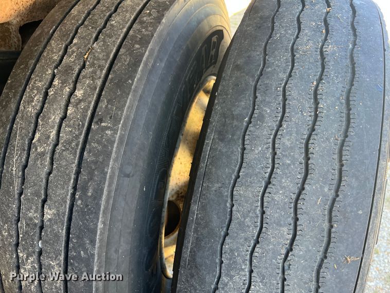 image for item JM9154 1999 Innovative Trailers SDS-48  walking floor trailer