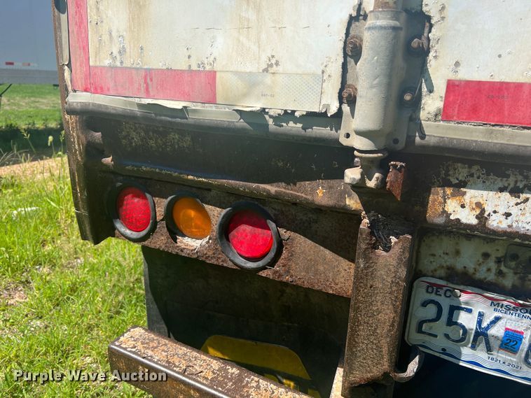 image for item JM9155 1997 Innovative Trailers SRS-48  walking floor trailer