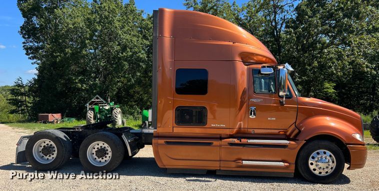 image for item JM9158 2013 International ProStar Plus Eagle  semi truck