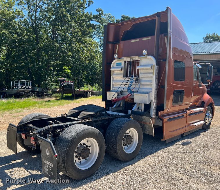 image for item JM9158 2013 International ProStar Plus Eagle  semi truck