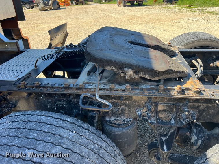 image for item JM9158 2013 International ProStar Plus Eagle  semi truck