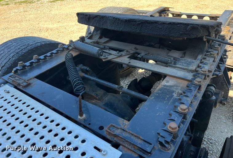 image for item JM9158 2013 International ProStar Plus Eagle  semi truck