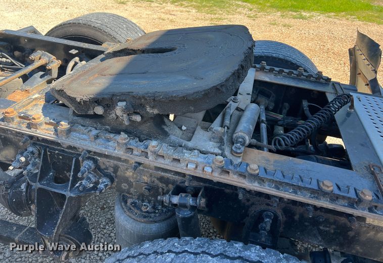 image for item JM9158 2013 International ProStar Plus Eagle  semi truck