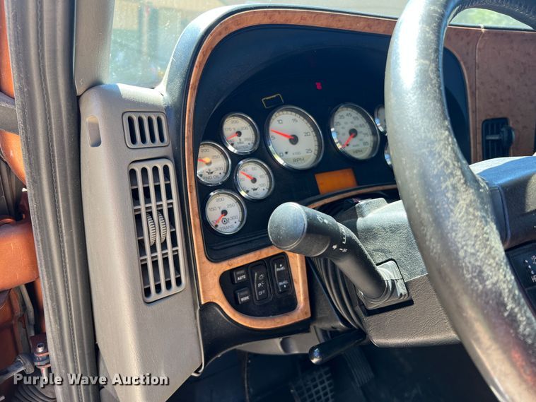 image for item JM9158 2013 International ProStar Plus Eagle  semi truck